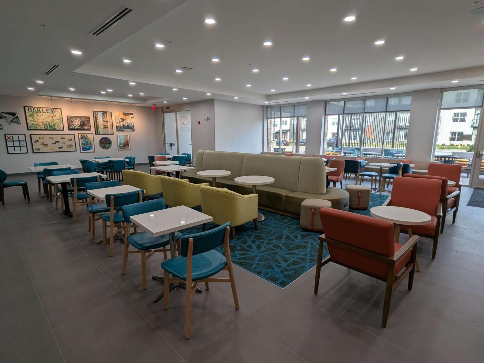 Home2 Suites By Hilton Cincinnati Midtown Oakley Екстериор снимка